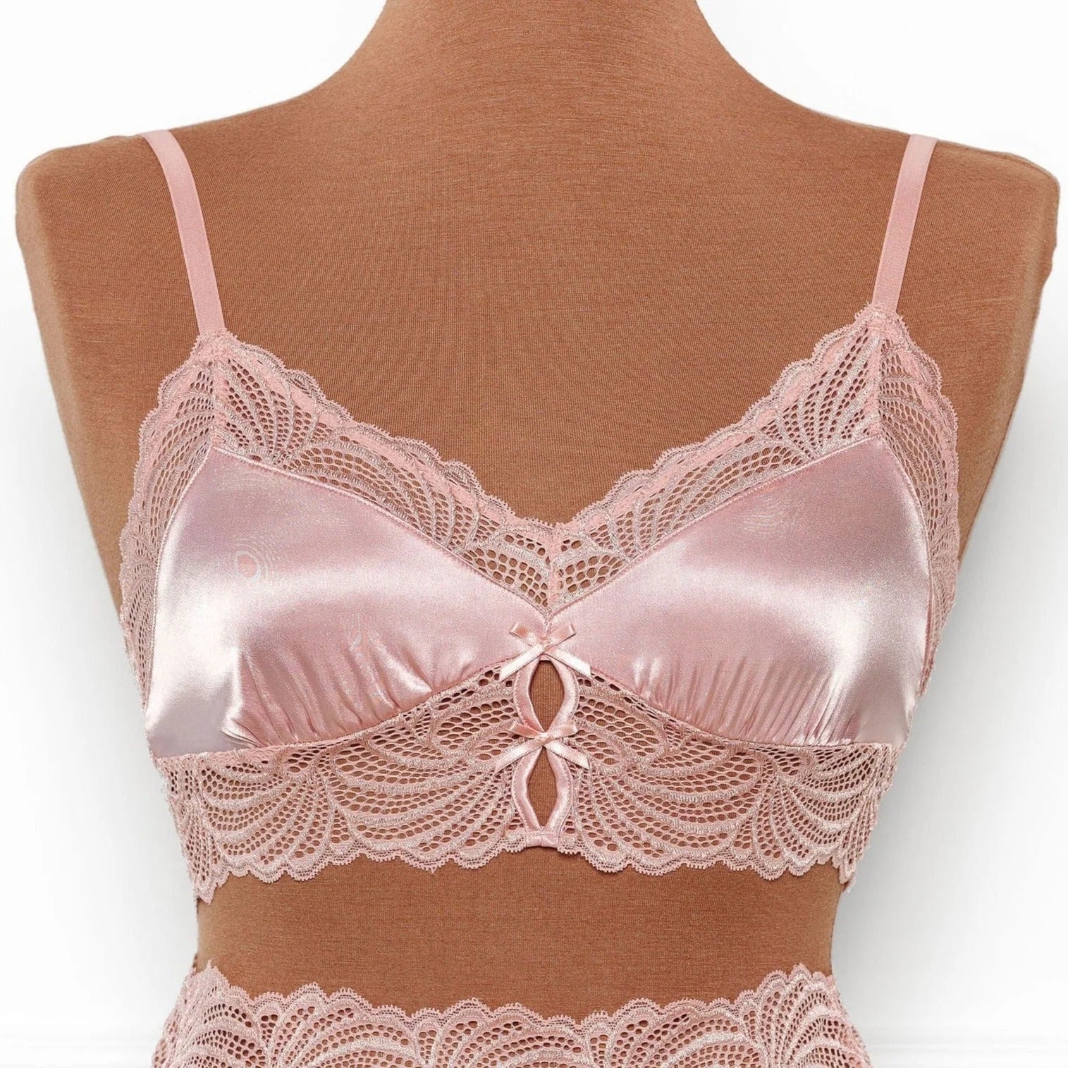 Lacy Satin Keyhole Bralette - Blush