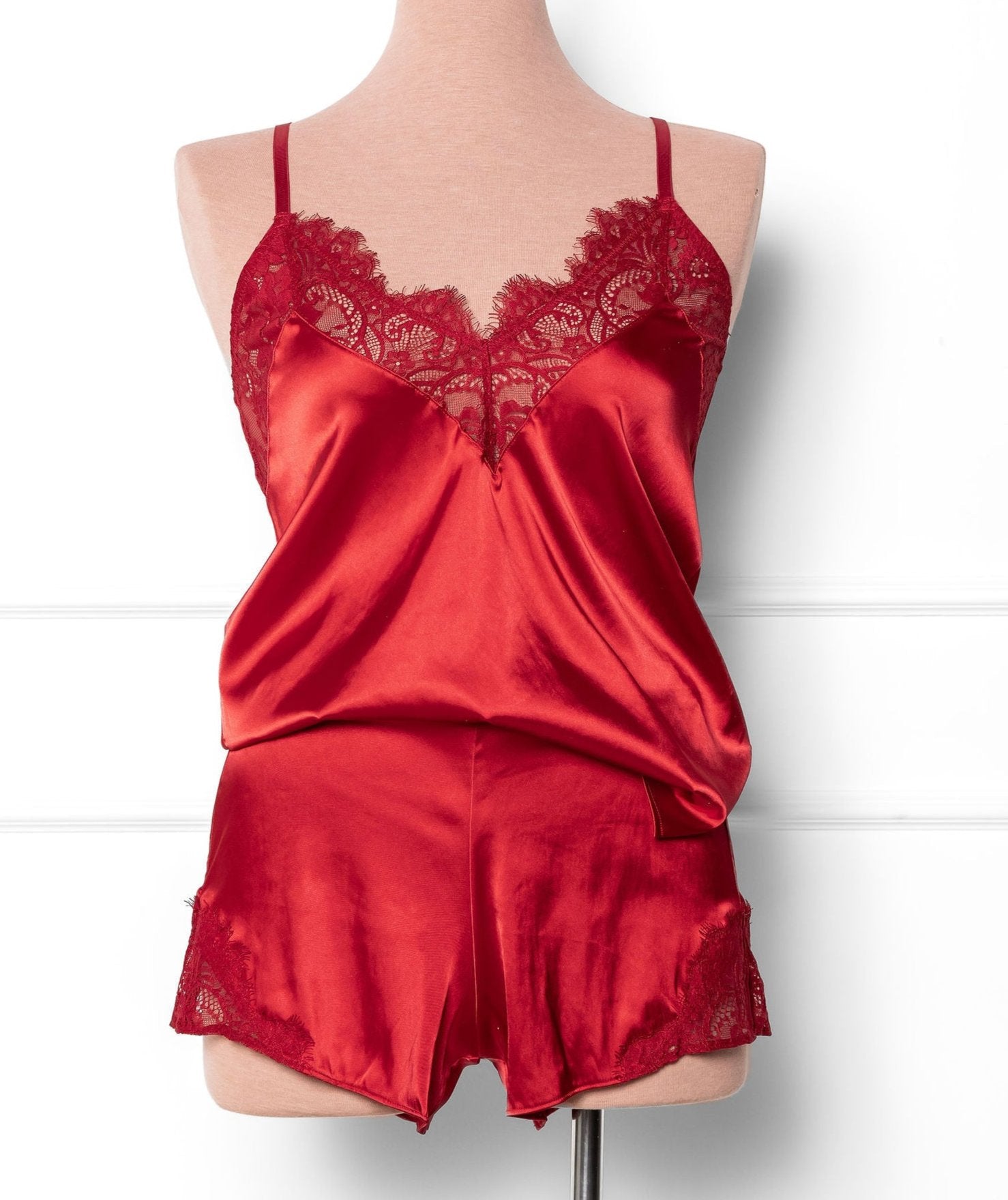 Satin & Eyelash Lace Short - Red 4 Satin & Eyelash Lace Short - Red